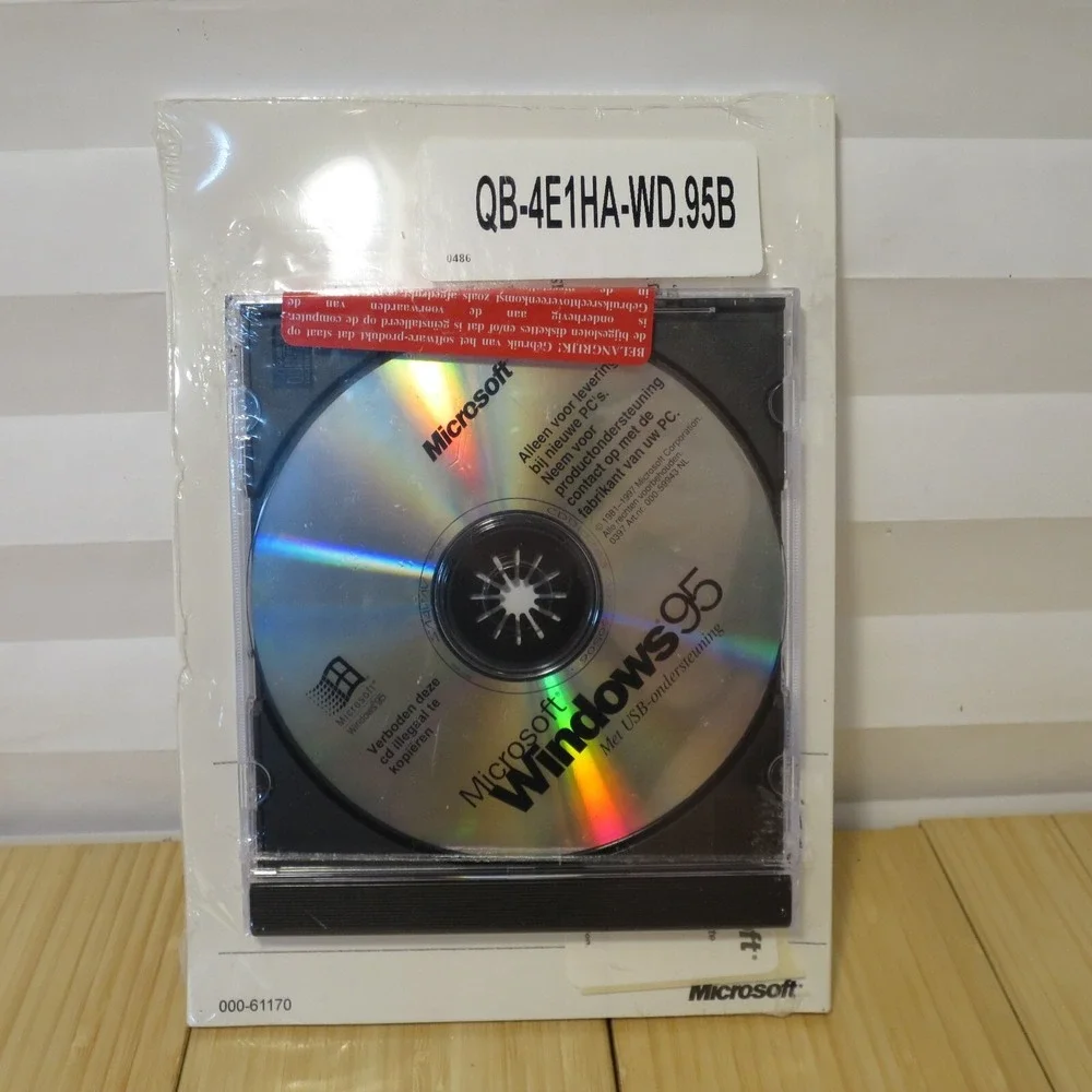 OEM - Dutch Language - Microsoft‎ Windows 95 CD & Plus! USB with COA